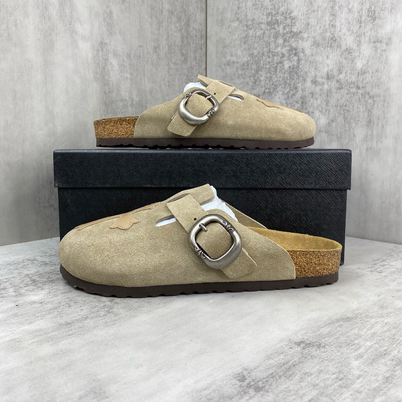 Ch*0me He**ts birkenstocks