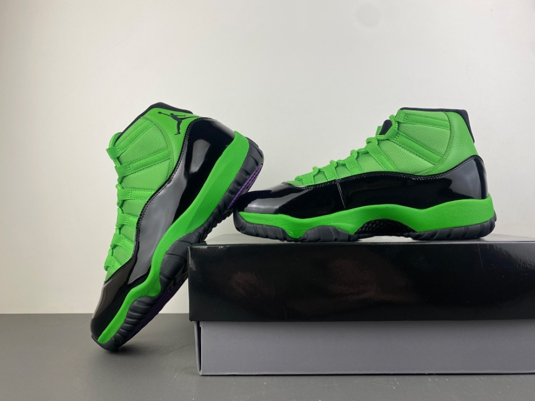 Air Jordan 11 Retro “Green & Black” CT8012-310
