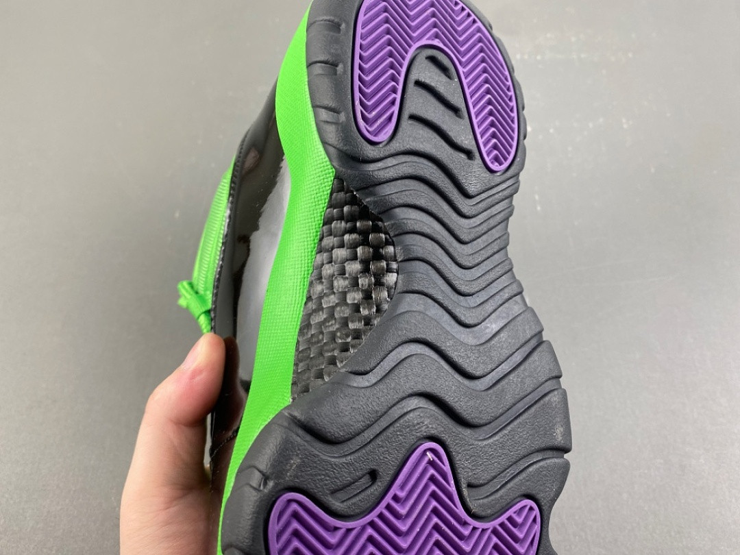 Air Jordan 11 Retro “Green & Black” CT8012-310