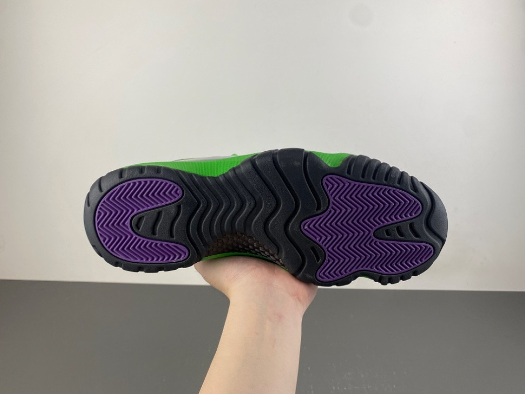 Air Jordan 11 Retro “Green & Black” CT8012-310