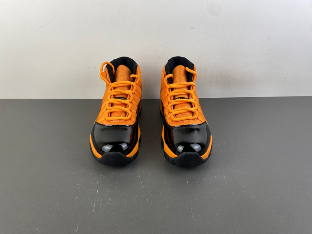 Jordan 11 Retro CT8012-700