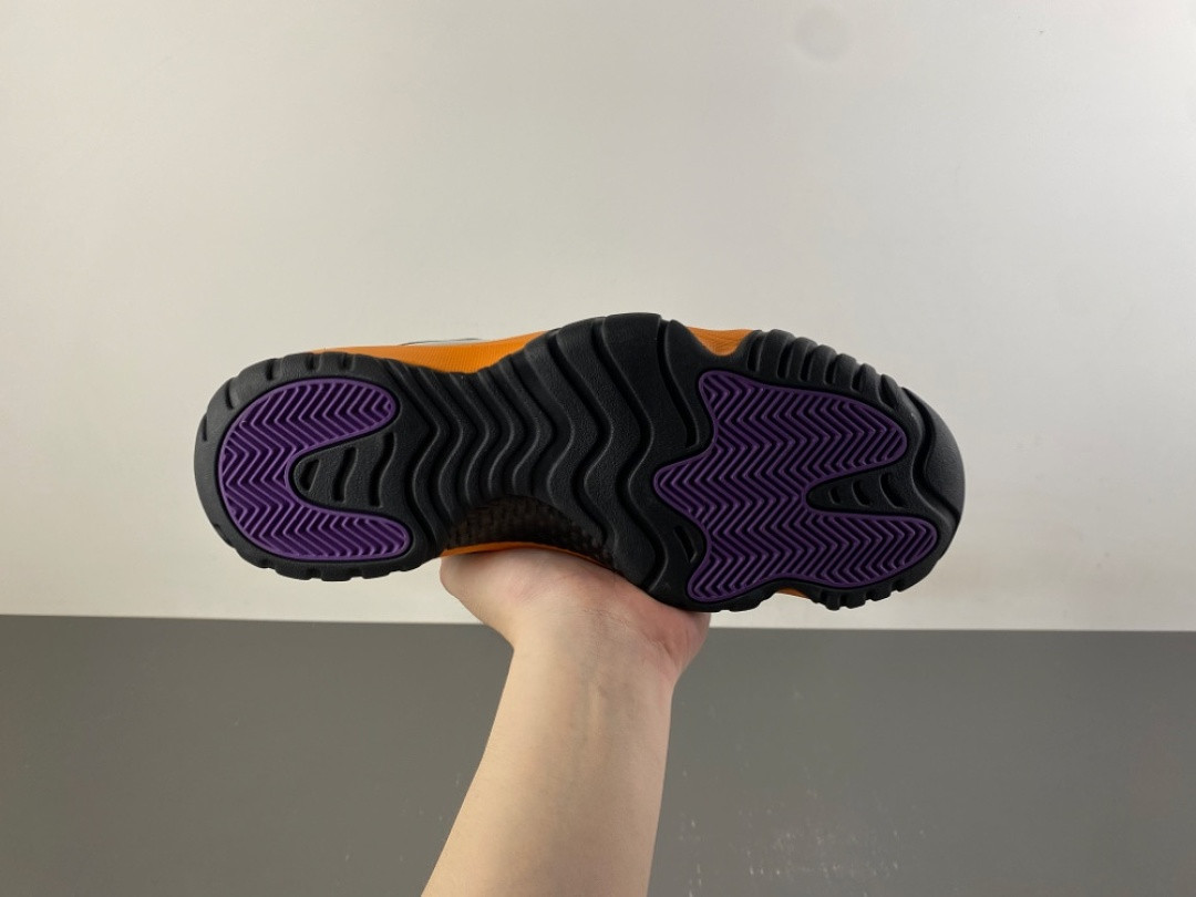 Jordan 11 Retro CT8012-700