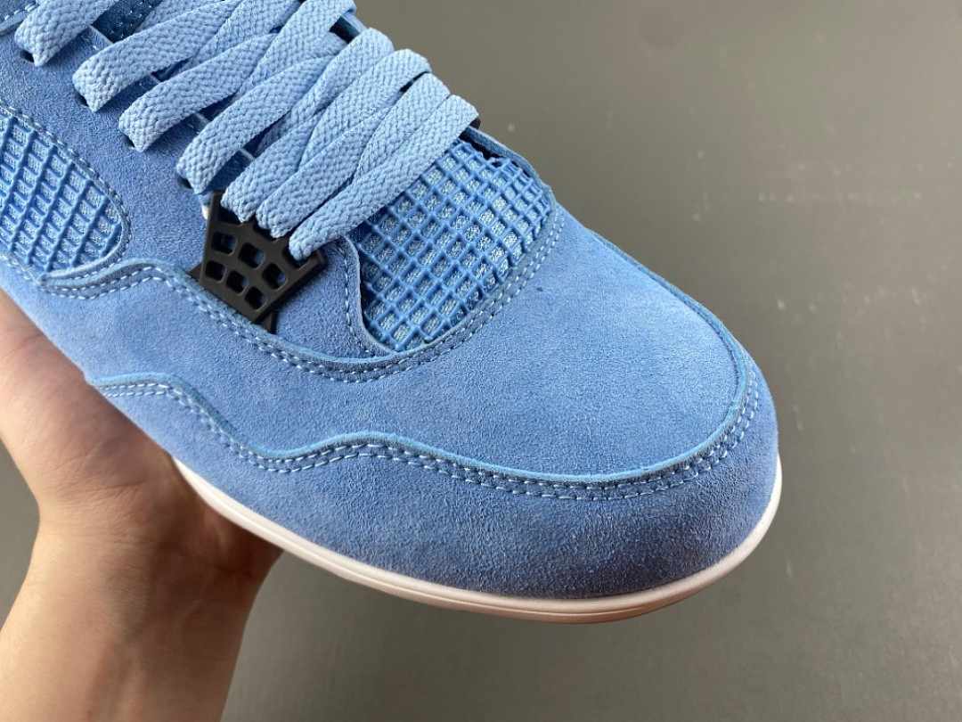 Air Jordan 4 Retro University Blue CT8527-400