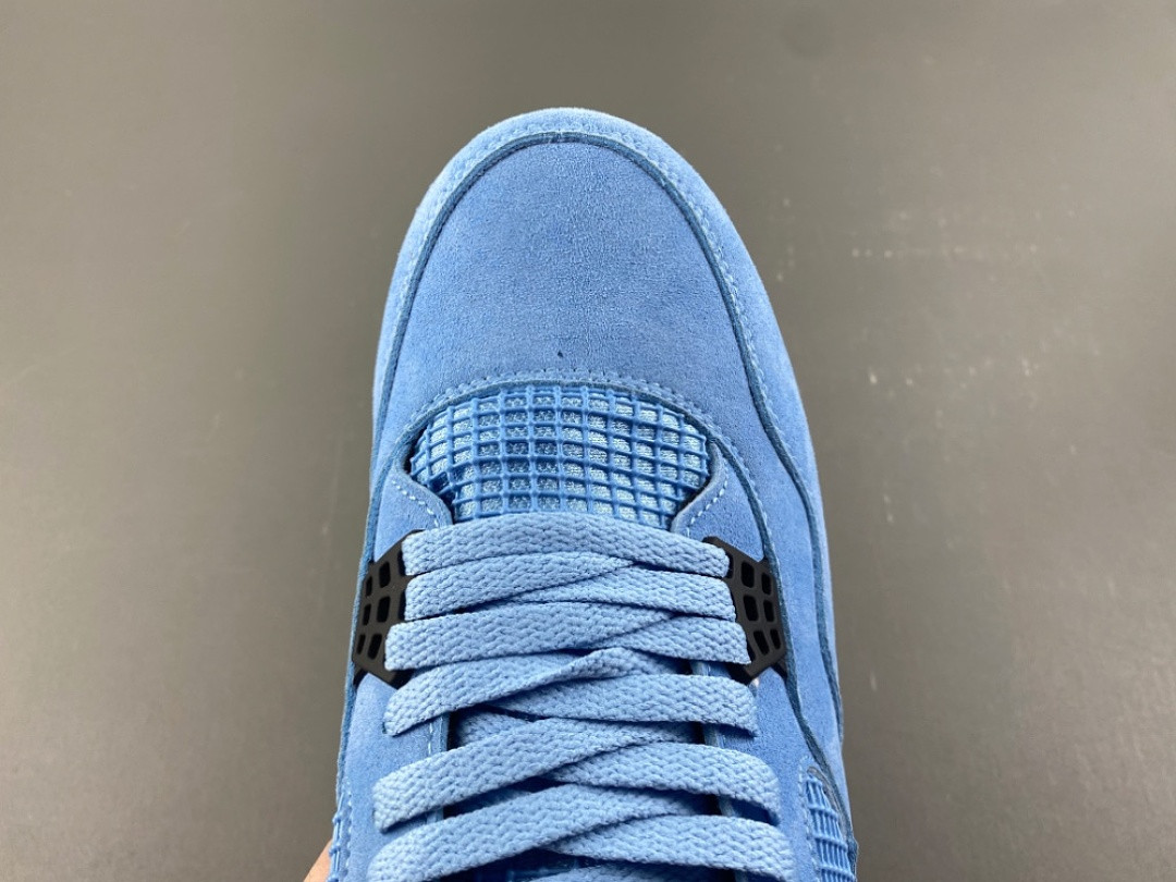 Air Jordan 4 Retro University Blue CT8527-400
