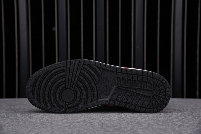 Air Jordan 1 aj1 mid 554724-054