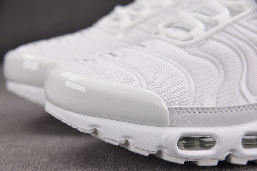 Nike Air Max Plus S*prem* White - DA1472-100