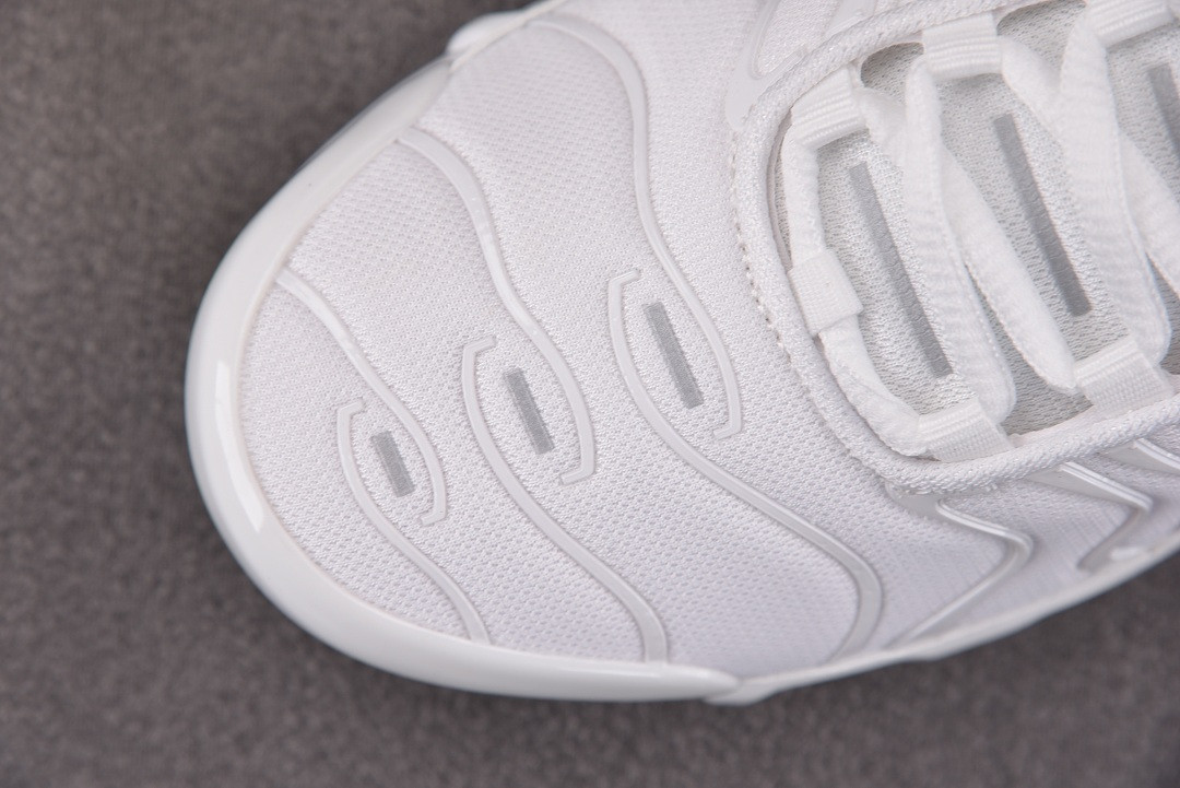 Nike Air Max Plus S*prem* White - DA1472-100