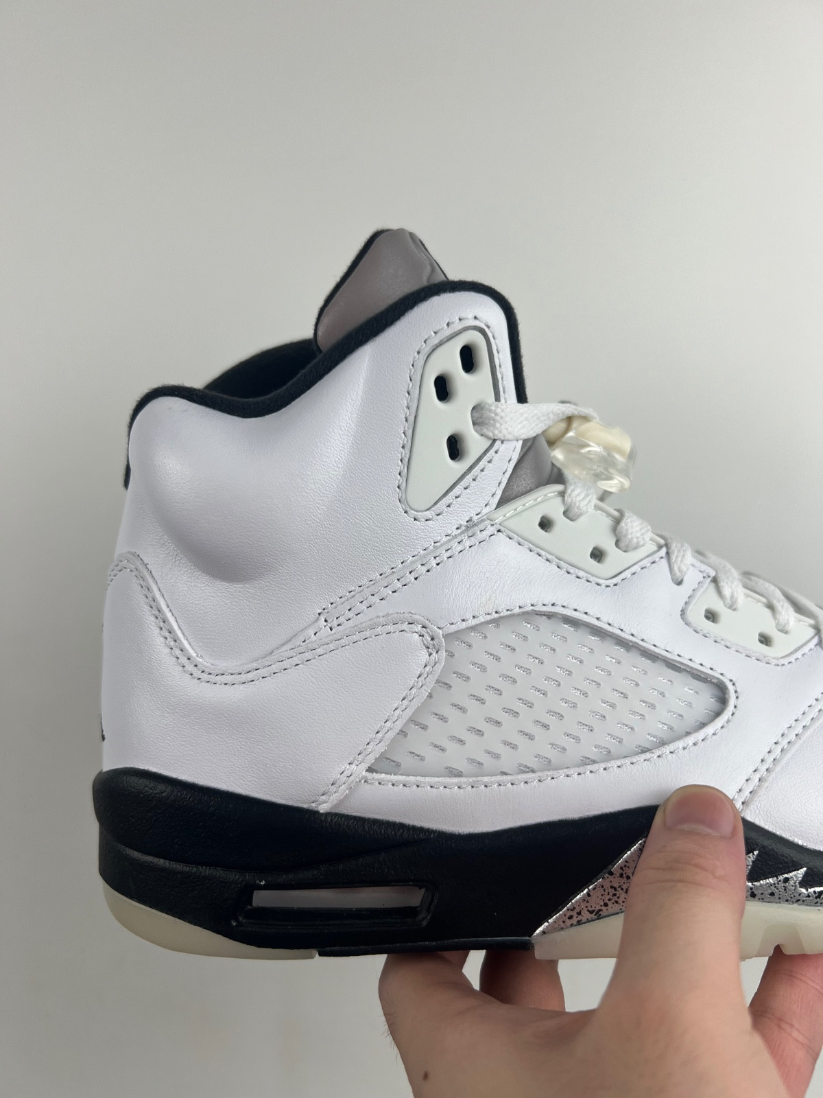 Air Jordan 5 "White/Black" DD0587-110