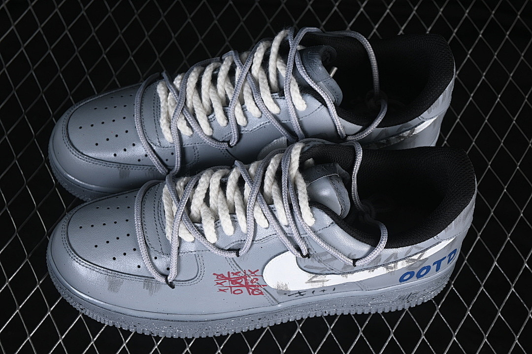 Nike Air Force 1 Low 