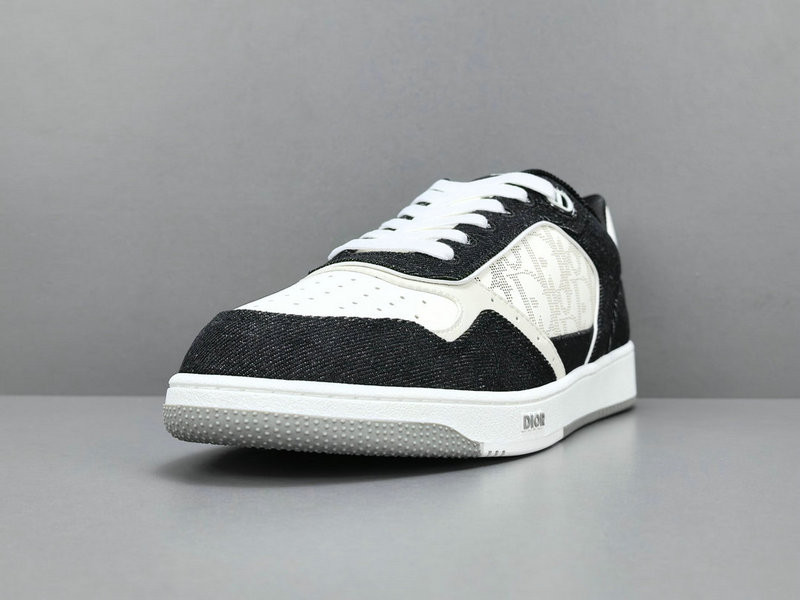 D10r sneakers