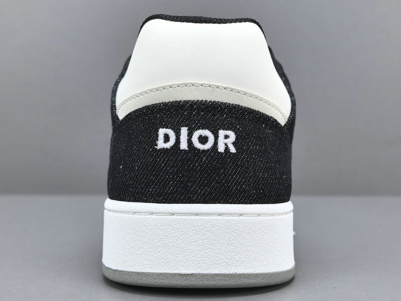 D10r sneakers