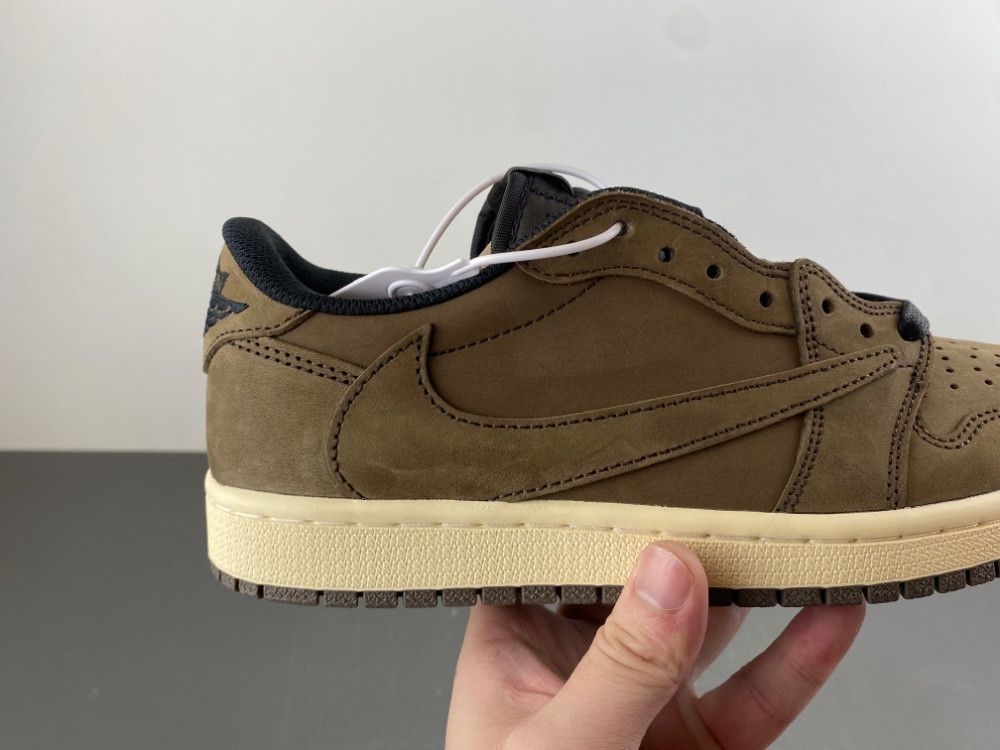 Travis Scott x Jordan Air Jordan 1 Low Retro OG SP DM7866-203