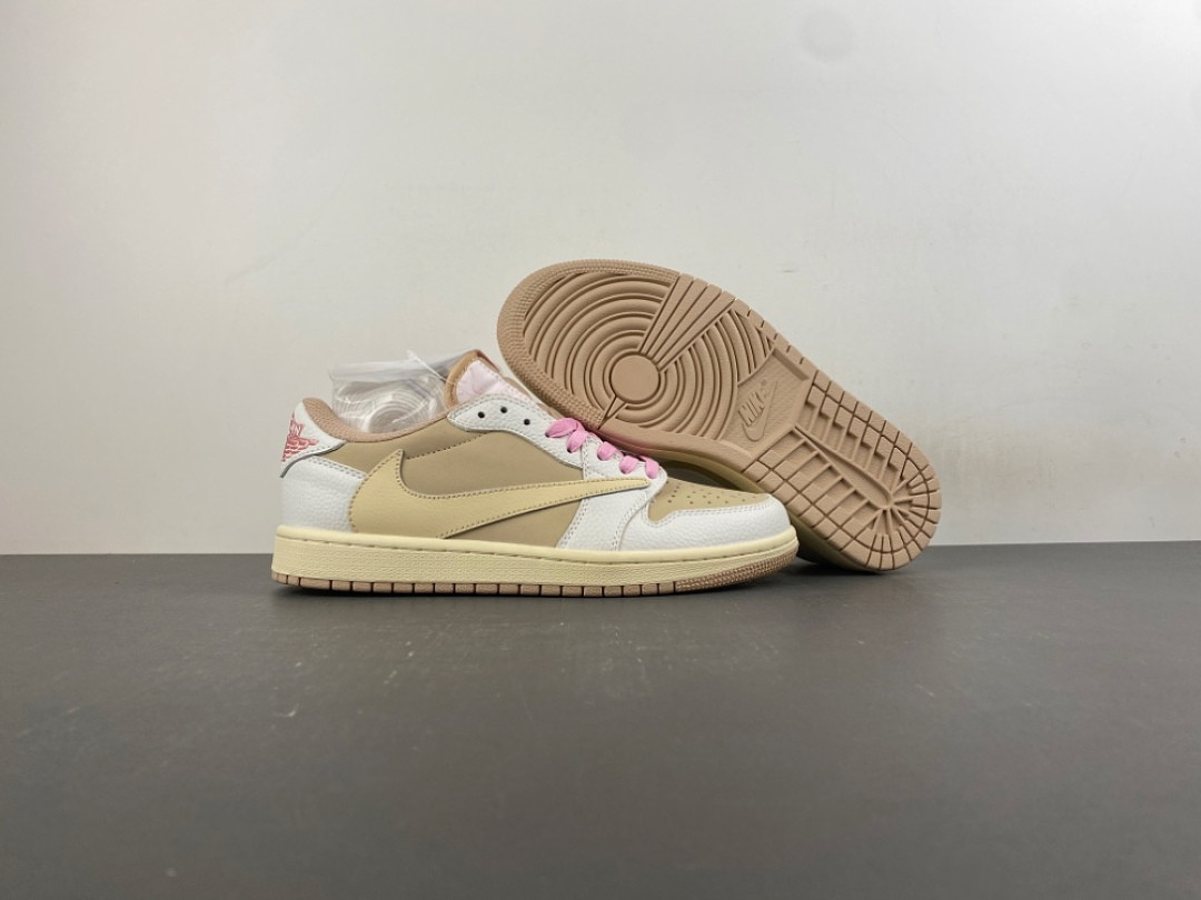 Travis Scott x Air Jordan 1 Low OG "Muslin" DM7866-106