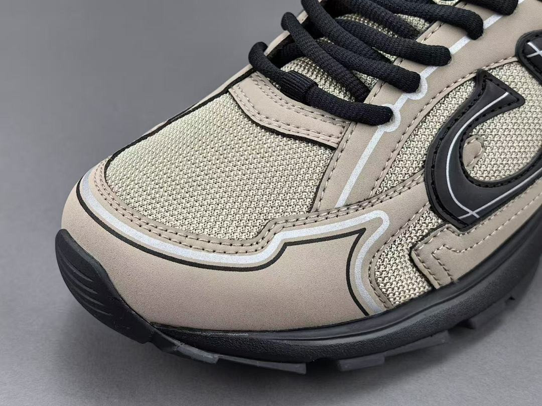 DR B30 SNEAKER