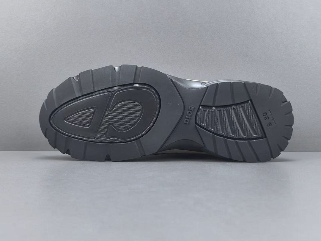DR B30 SNEAKER