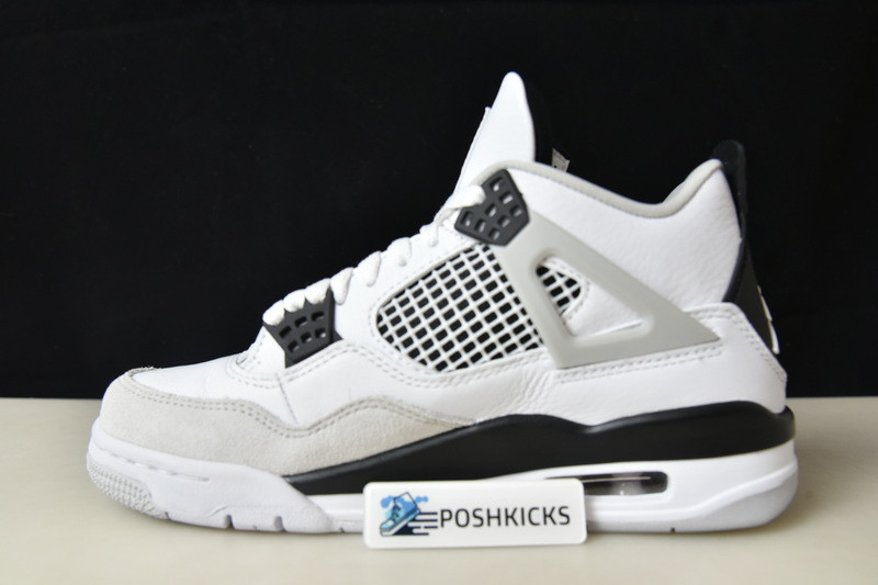 Air Jordan 4 “Military Black” DH6927-111