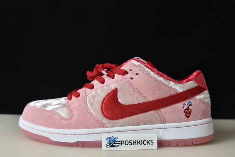 Nike SB Dunk Low StrangeLove Skateboards CT2552-800
