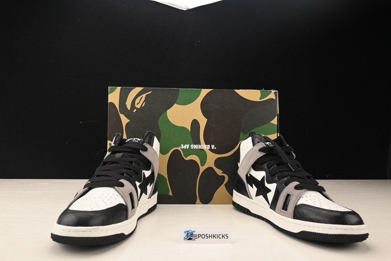 BAPE SNEAKERS