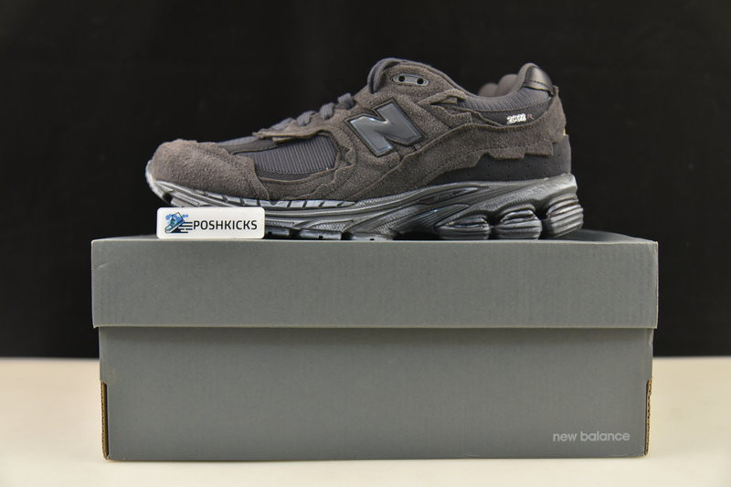 New Balance 2002R Protection Pack Phantom M2002RDB