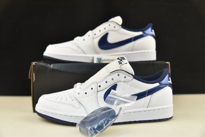 Jordan 1 Retro Low Metallic Blue 705329-106