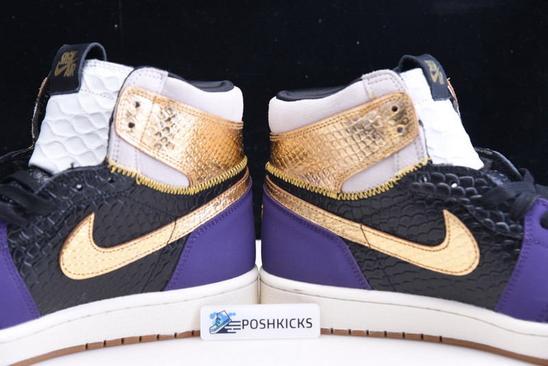 KOBE BRYANT X AIR JORDAN 1 HIGH OG BLACK-PURPLE 555088-171