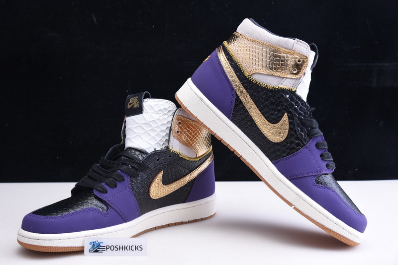 KOBE BRYANT X AIR JORDAN 1 HIGH OG BLACK-PURPLE 555088-171