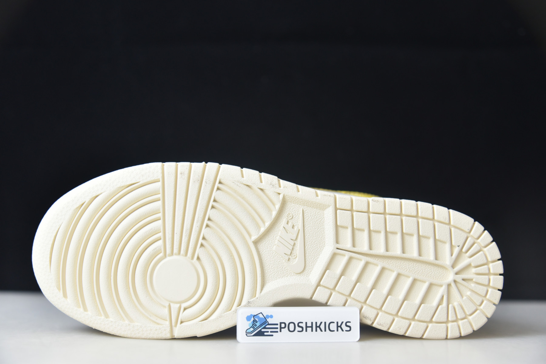 Nike Dunk Low Banana DR5487-100