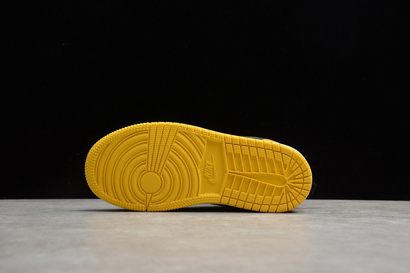 AIR JORDAN 1 MID GS 852542-700