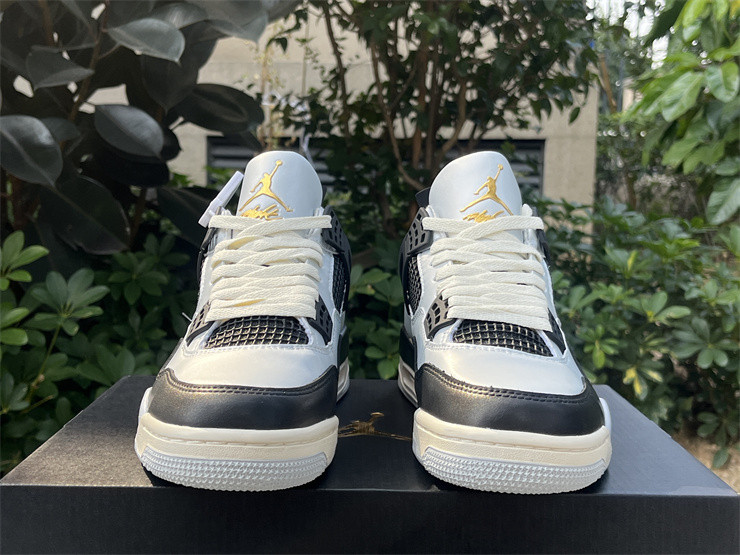 Air Jordan 4 GS "Pure Platinum" FZ8585-070