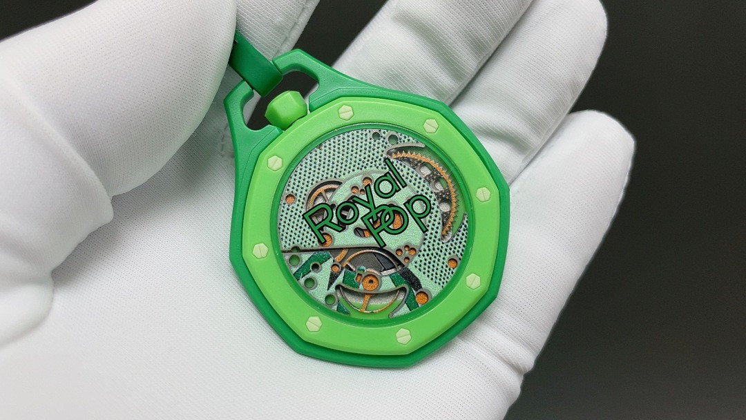 Swatch x Audemars P1g*et Royal Pop