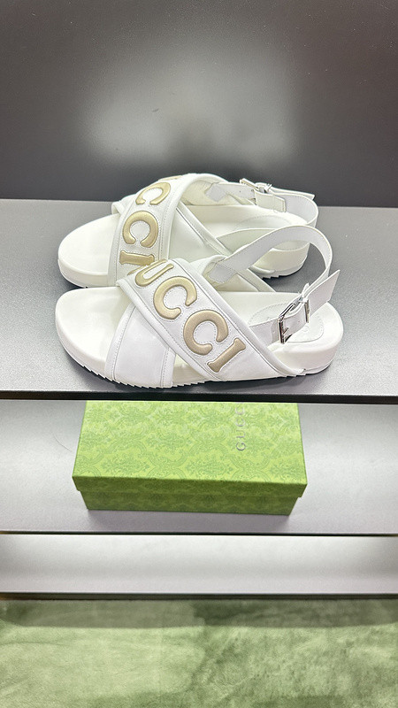 GUC LEATHER SLIDE