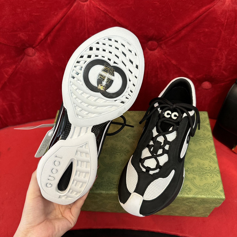 G*u*i run lace-up sneakers