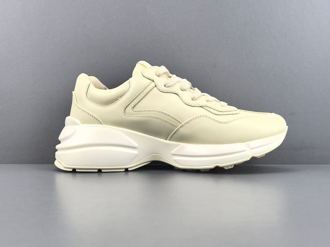 Gvc*1 SNEAKERS