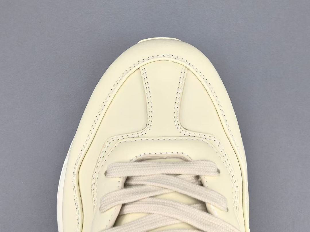 Gvc*1 SNEAKERS