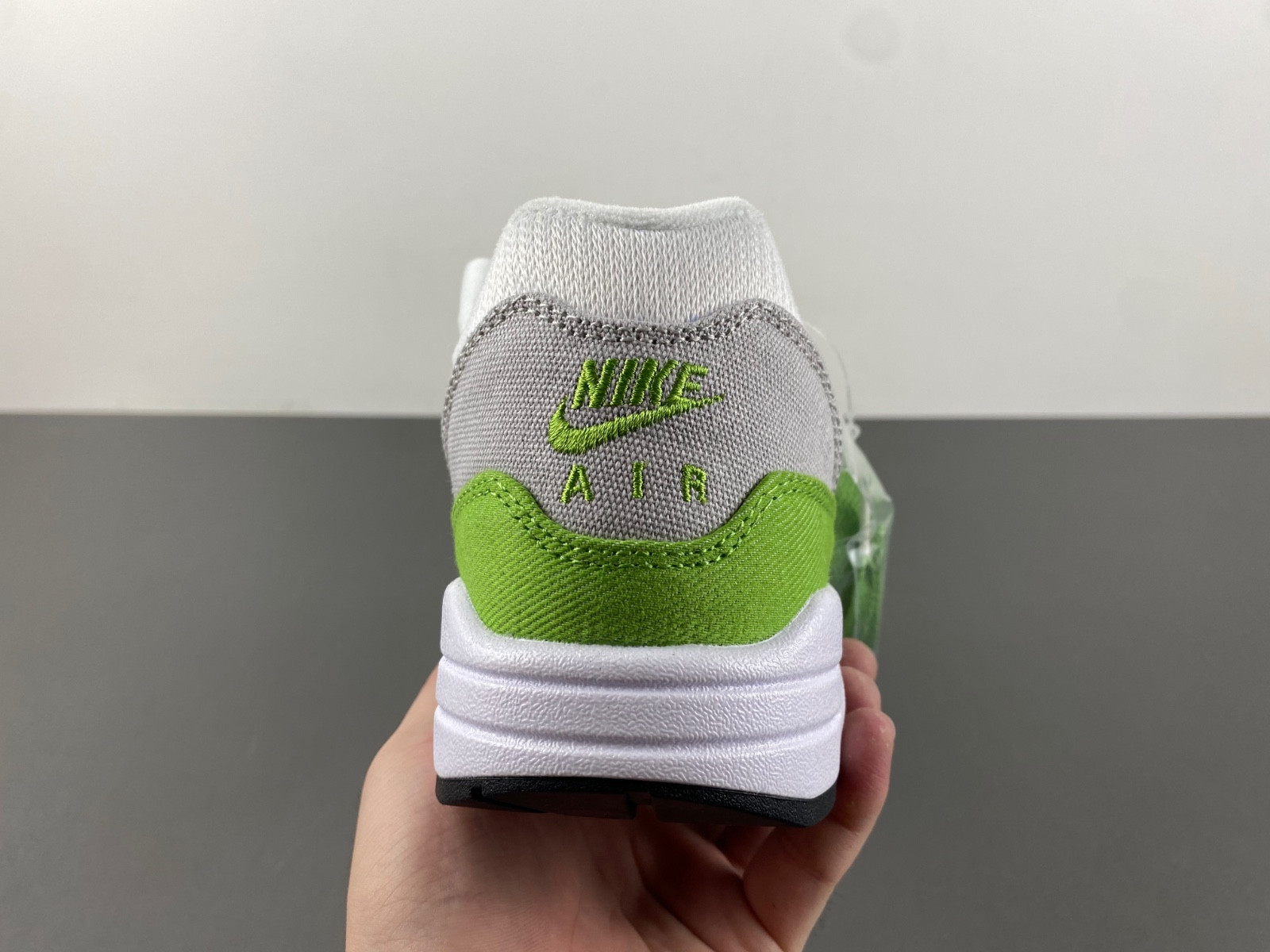 Patta x Nike Air Max 1 Chlorophyll 2024 HF1012-300