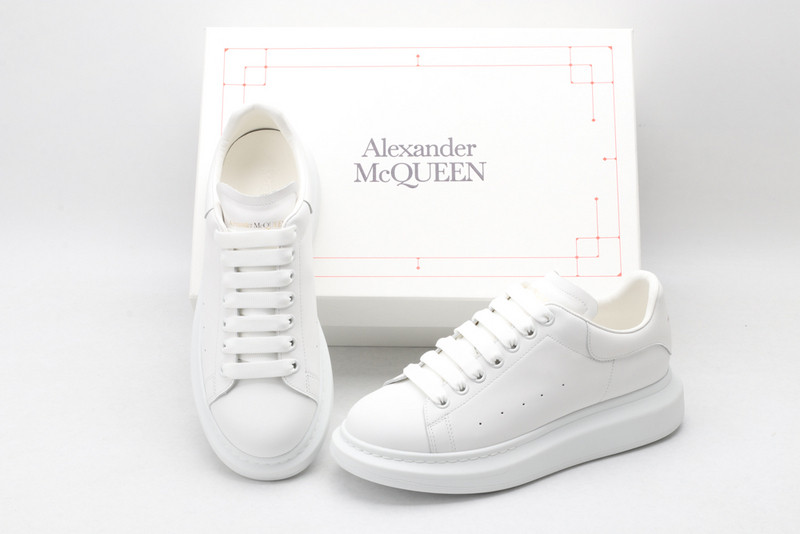 a1exa*der Mcqv*en sneaker