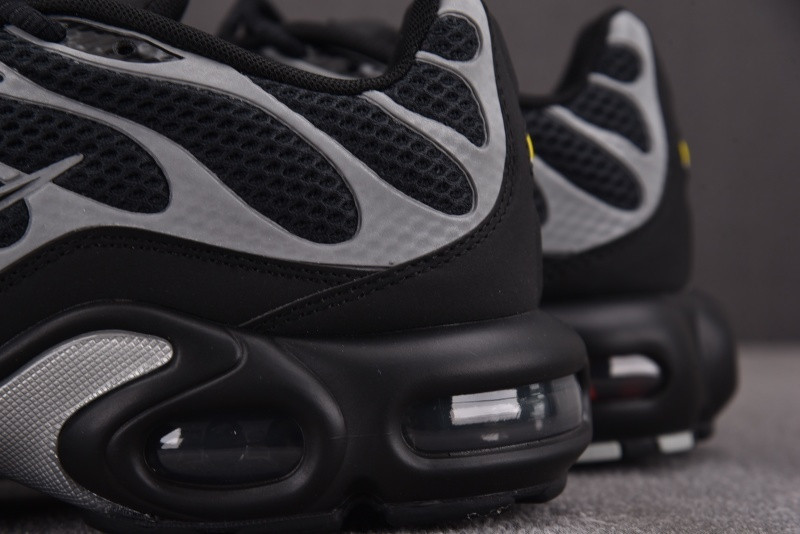 Nike Air Max Plus Black Reflective HQ3029-001