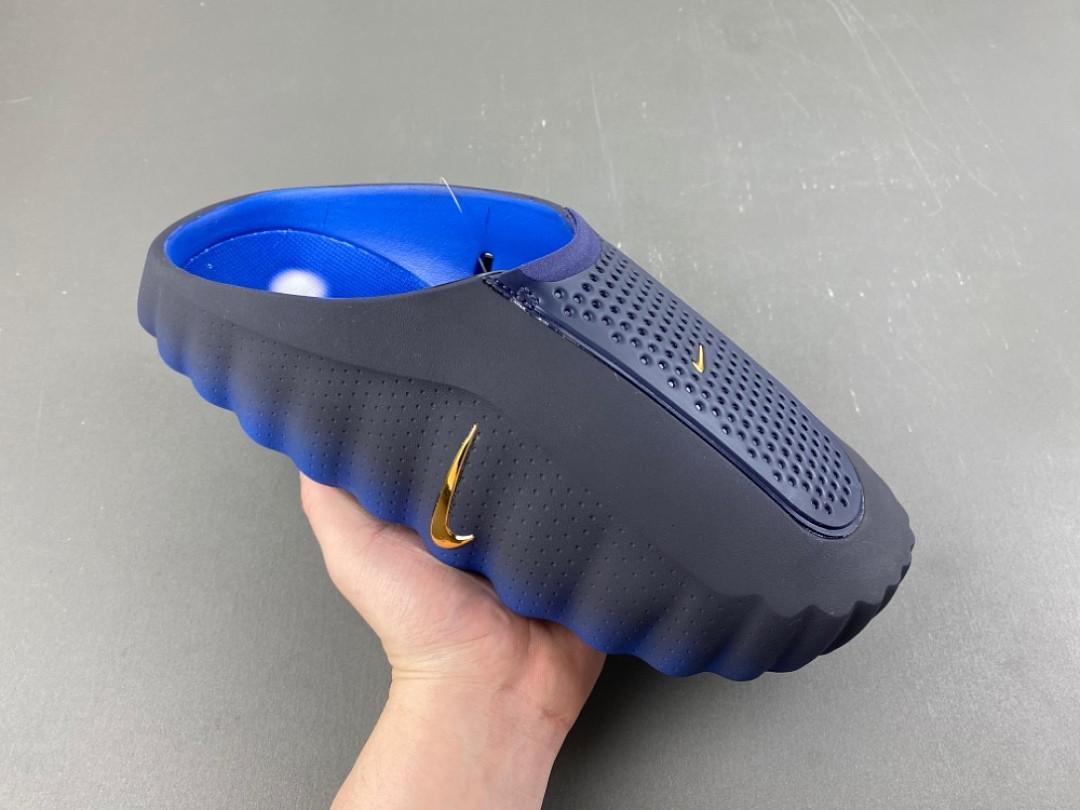 Nike Mind 001