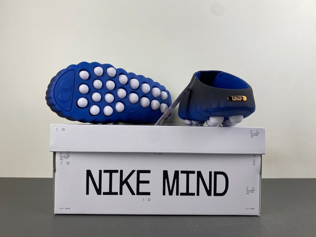 Nike Mind 001