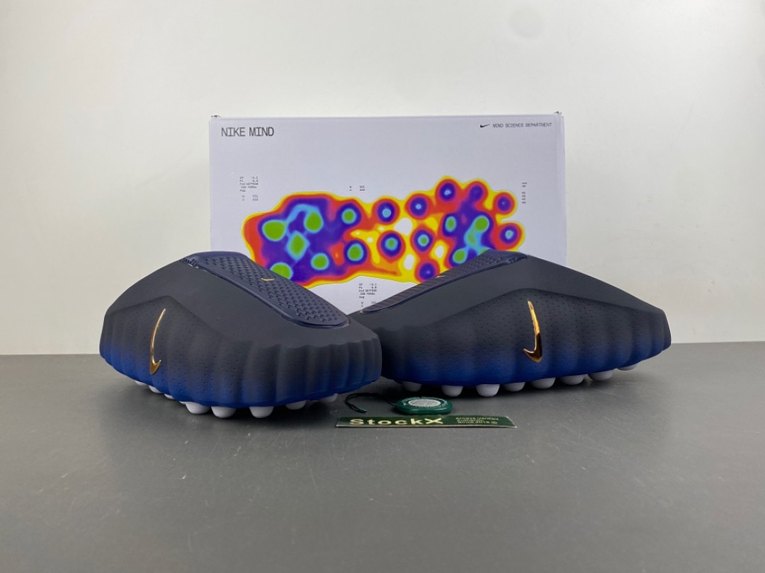 Nike Mind 001