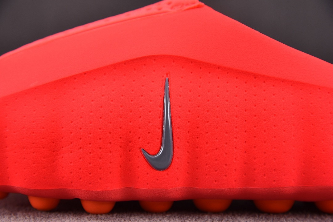 Nike Mind 001