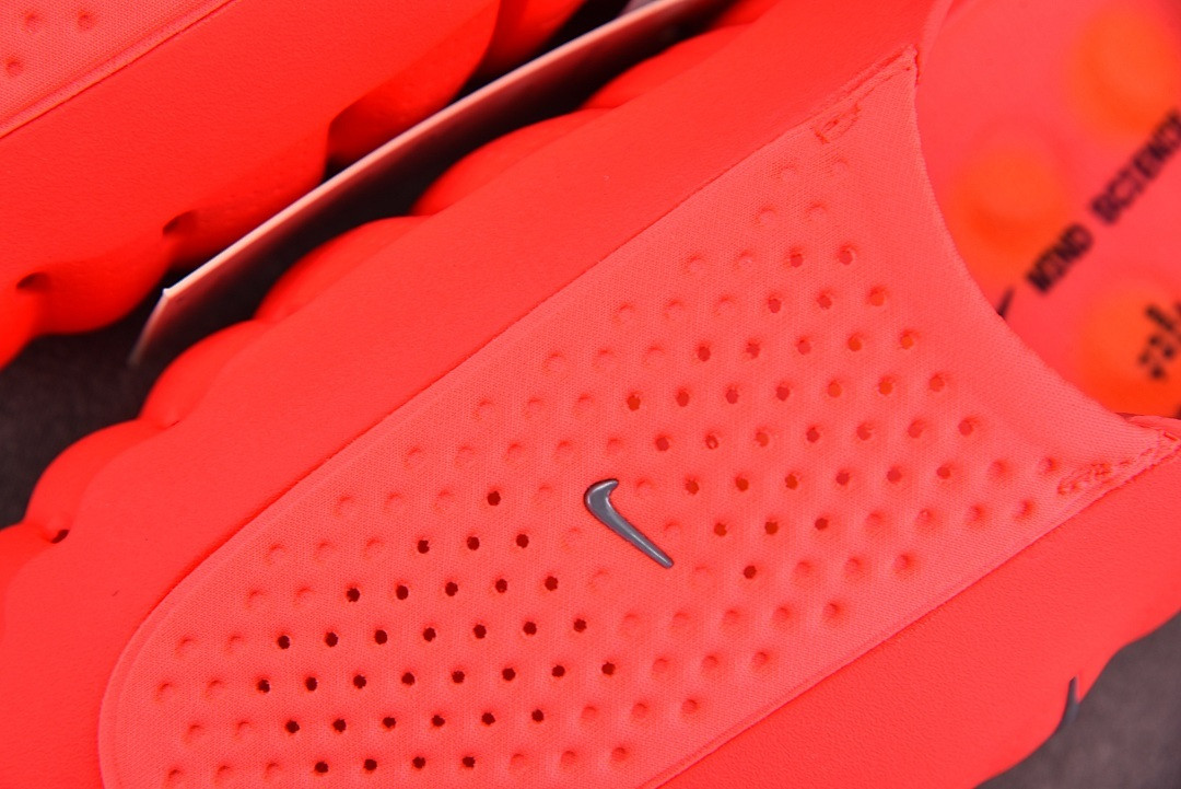 Nike Mind 001