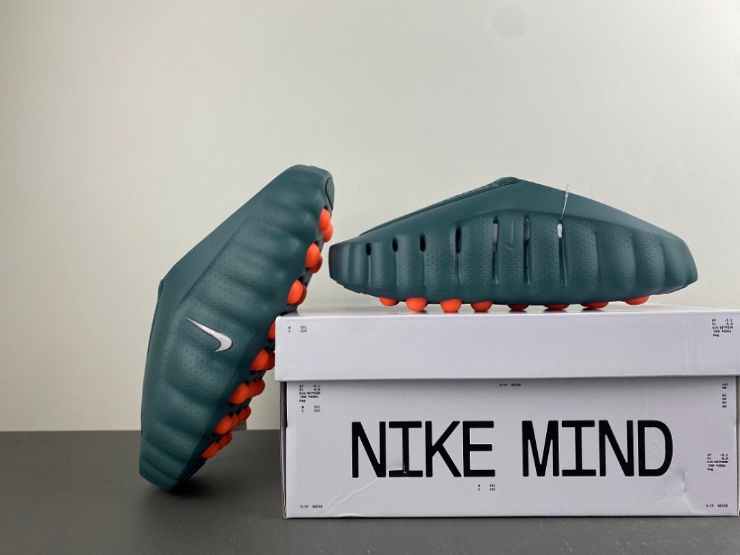 Nike Mind 001 