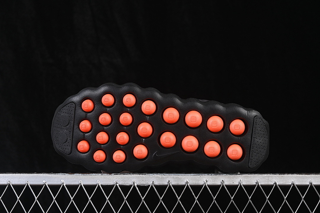 Nike Mind 002