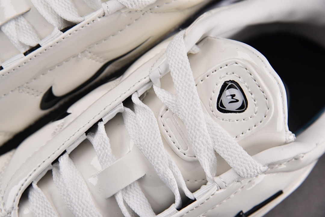 NK Total 90 Secutor Shox Magia SP Maha Amsterdam HQ5407-002