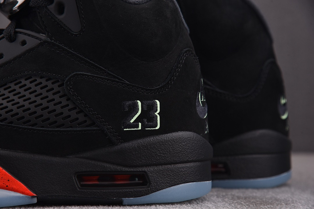Air Jordan 5 "Halloween" HQ7978-001