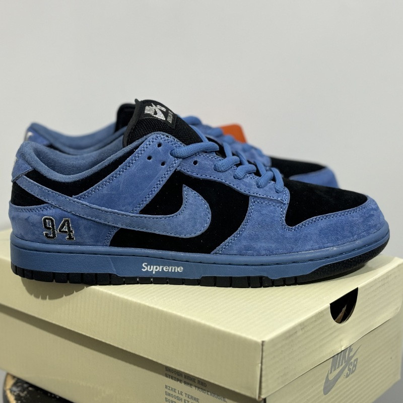 S*prem* x nike sb dunk low ocean fog hq8487-400