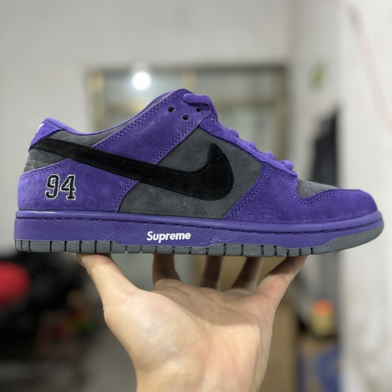 S*prem* x nike sb dunk low og qs "ink" hq8487-500