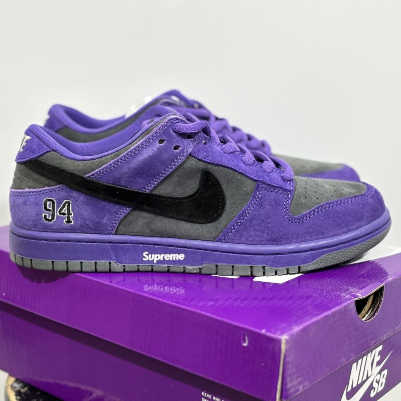 S*prem* x nike sb dunk low og qs "ink" hq8487-500
