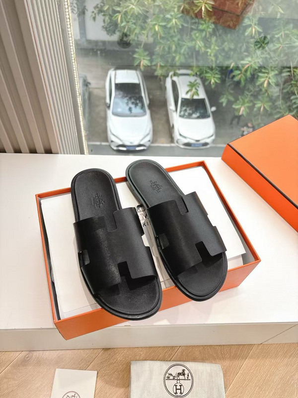 H*rmes Sandals